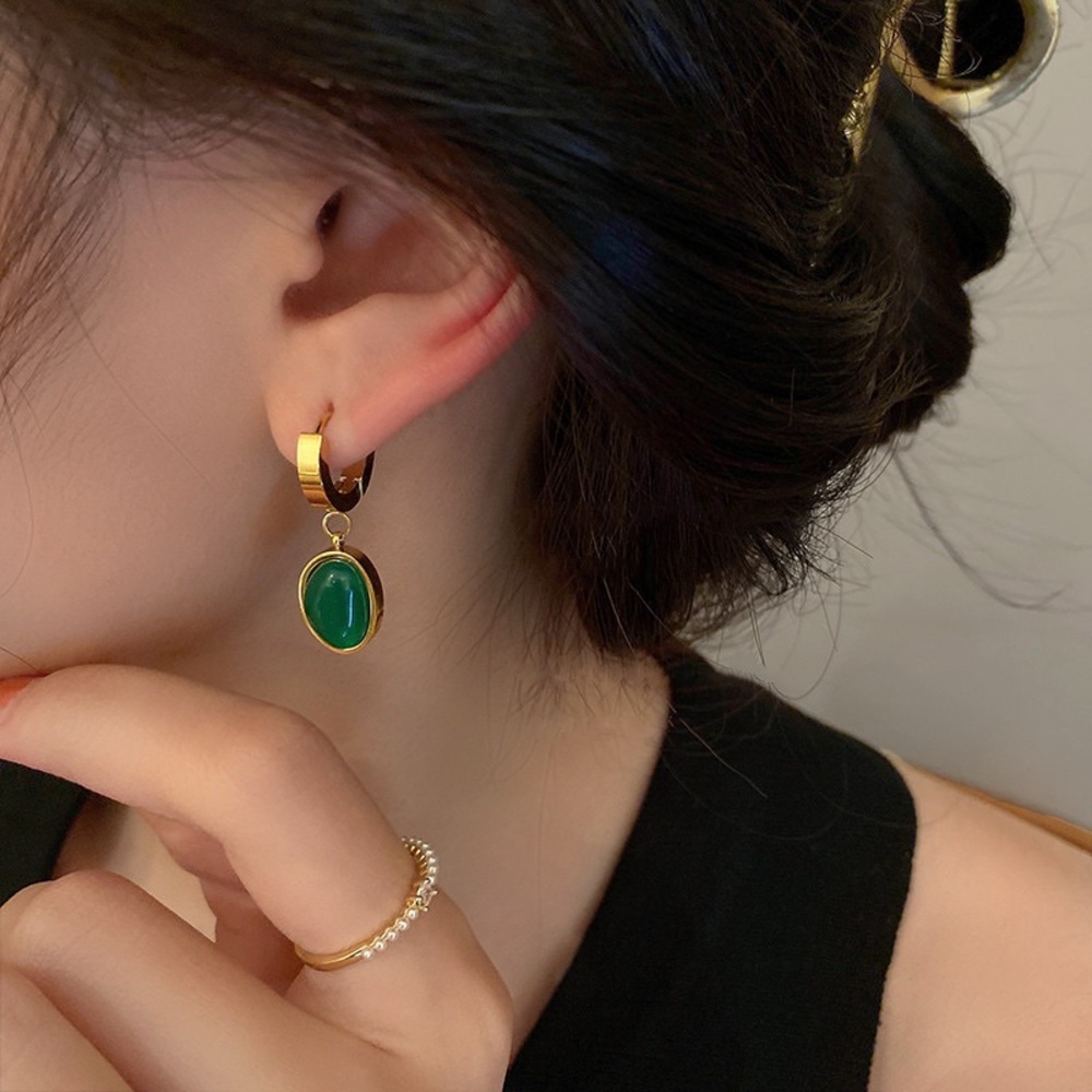 Elegant Gold and Green Drop Earrings